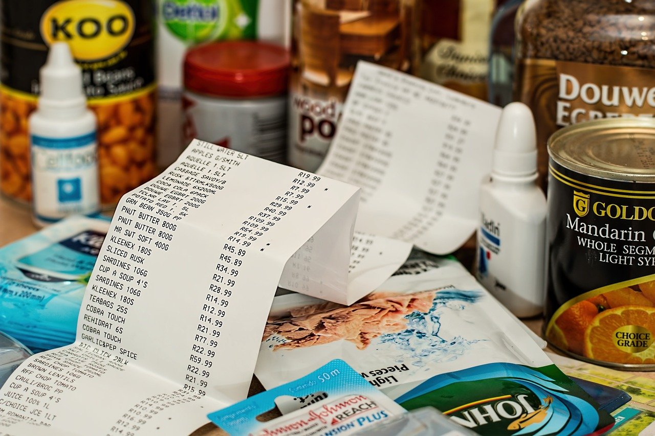 shopping-spending-till-slip-879498